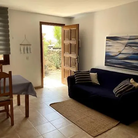 Orange House, Surf&yoga Holiday home Lajares