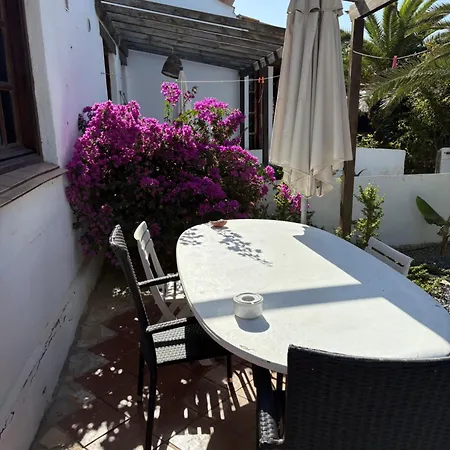 Orange House, Surf&yoga Holiday home